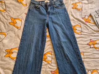 Джинсы Colins
