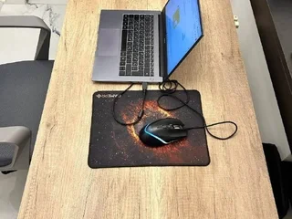 Письменный компьютерный стол