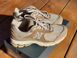 Кроссовки New Balance 2002R Driftwood/Sandstone 37.5