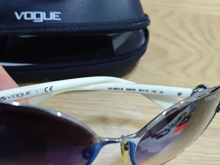 Солнцезащитные очки Vogue VO 3831-S