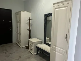 Белая прихожая