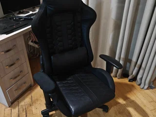 Trust GXT 719 кресло