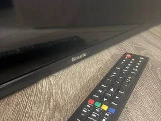 **Продам телевизор Graetz, 32″ (81 см).**
