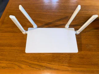 Роутер Huawei