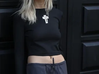 Black cross top DARKCROSS