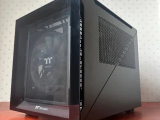 Корпус Thermaltake Divider 200 TG