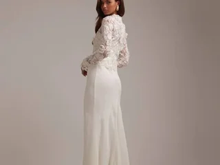 Свадебное макси-платье ASOS DESIGN Bridal с вышивкой и шлейфом