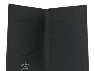 Обложка для паспорта Louis Vuitton Taiga