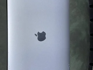MacBook