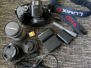 Panasonic Lumix GH4 с объективами и аксессуарами