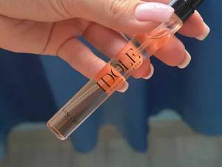новые духи Idole от фирмы Lancome.Оригинал, Не пользовалась не разу.