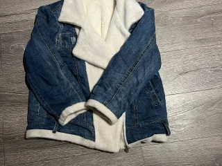 Джинсы
