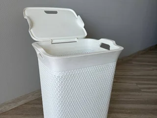 Корзина для белья и мусорное ведро