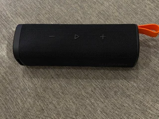 оригинальную колонку XIAOMI новая практически, включал всего 2 раза, лежит без дела