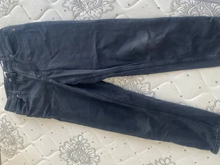 Джинсы Bershka черные, размер 28/34