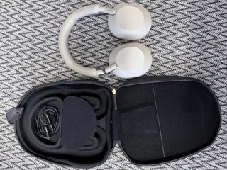 Беспроводные наушники Sony WH-1000XM5