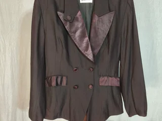 Жакет Vampire chic чёрный с бордовым