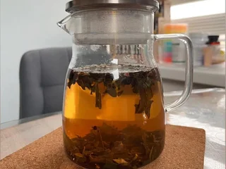 Стеклянный заварочный чайник из жаропрочного стекла.