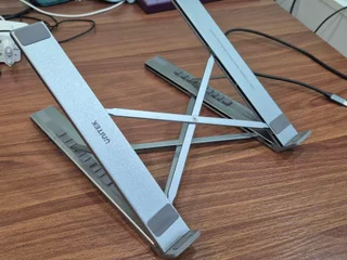 Складная алюминиевая подставка Unitek с USB-C хабом