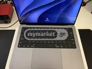 Ноутбук Apple