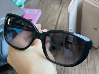 Солнцезащитные очки Valentino