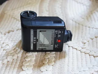 Вспышка Nikon Speedlight SB-20