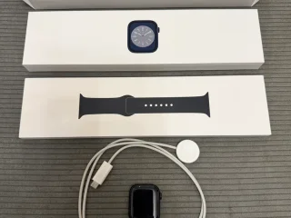 Apple Watch Series 8 41 mm GPS — Midnight
