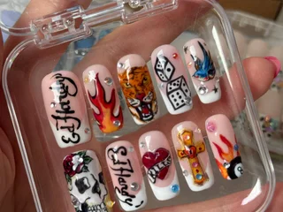 Накладные ногти Ed Hardy