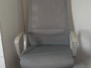 рабочее кресло Ikea MARKUS