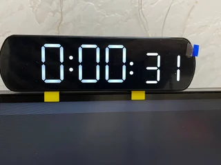 Настольные часы с будильником
