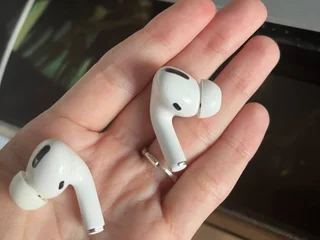 AirPods Pro 1 поколения (только наушники)