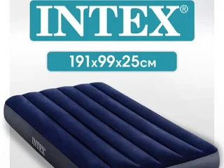 Надувной матрас Intex с насосом