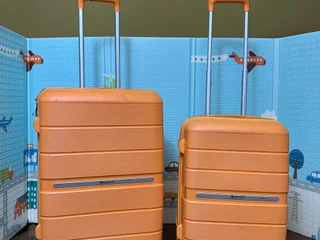 Чемодан маленький