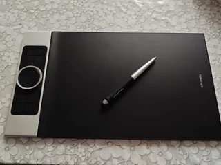 графический планшет XP-PEN Deco Pro Medium. Полный комплект в коробке, отличное состояние. Есть сменные наконечники.