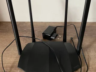 Wi-Fi маршрутизатор Tenda AC8