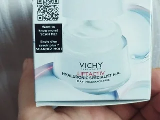 Косметика Vichy Hyaluronic Specialist и солнцезащитное средство