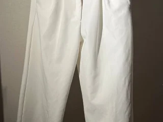 Белый брючный костюм Zara