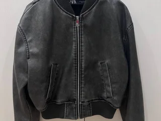Кожаный бомбер Zara винтажный эффект S