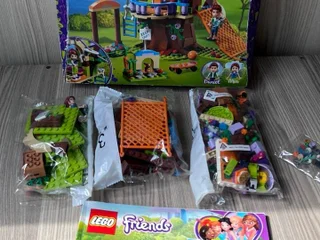 Lego Friends Treehouse