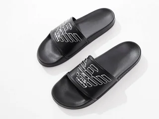 Emporio Armani чёрные шлёпанцы