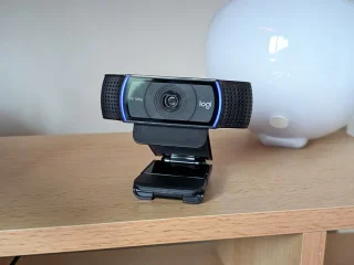 Продаю  Logitech C920  HD веб камера в отличном со