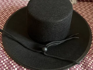 Шляпа на Хэллоуин