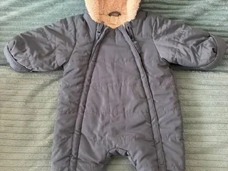 Тёплый зимний комбинезон