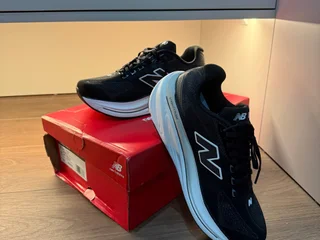 Продам кроссовки New Balance Fresh Foam X 860v15