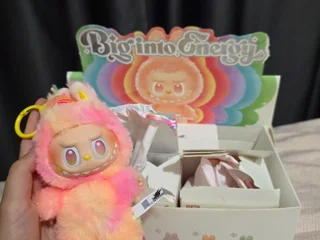 Фигурки LABUBU Big into Energy (распакованные)