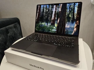 MacBook Pro 14 M3 Pro / 36GB / 1TB