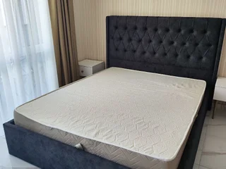 кровать, в состоянии новой (была от застройщика), без матраса, размер 180x210