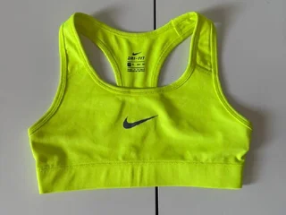 Женский топ Nike