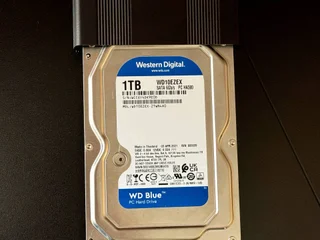 Жесткий диск Western Digital WD10EZEX 1Tb
