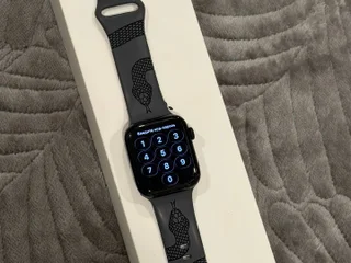 Apple Watch SE 2 44mm